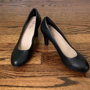 Cole Haan size 5 leather shoes